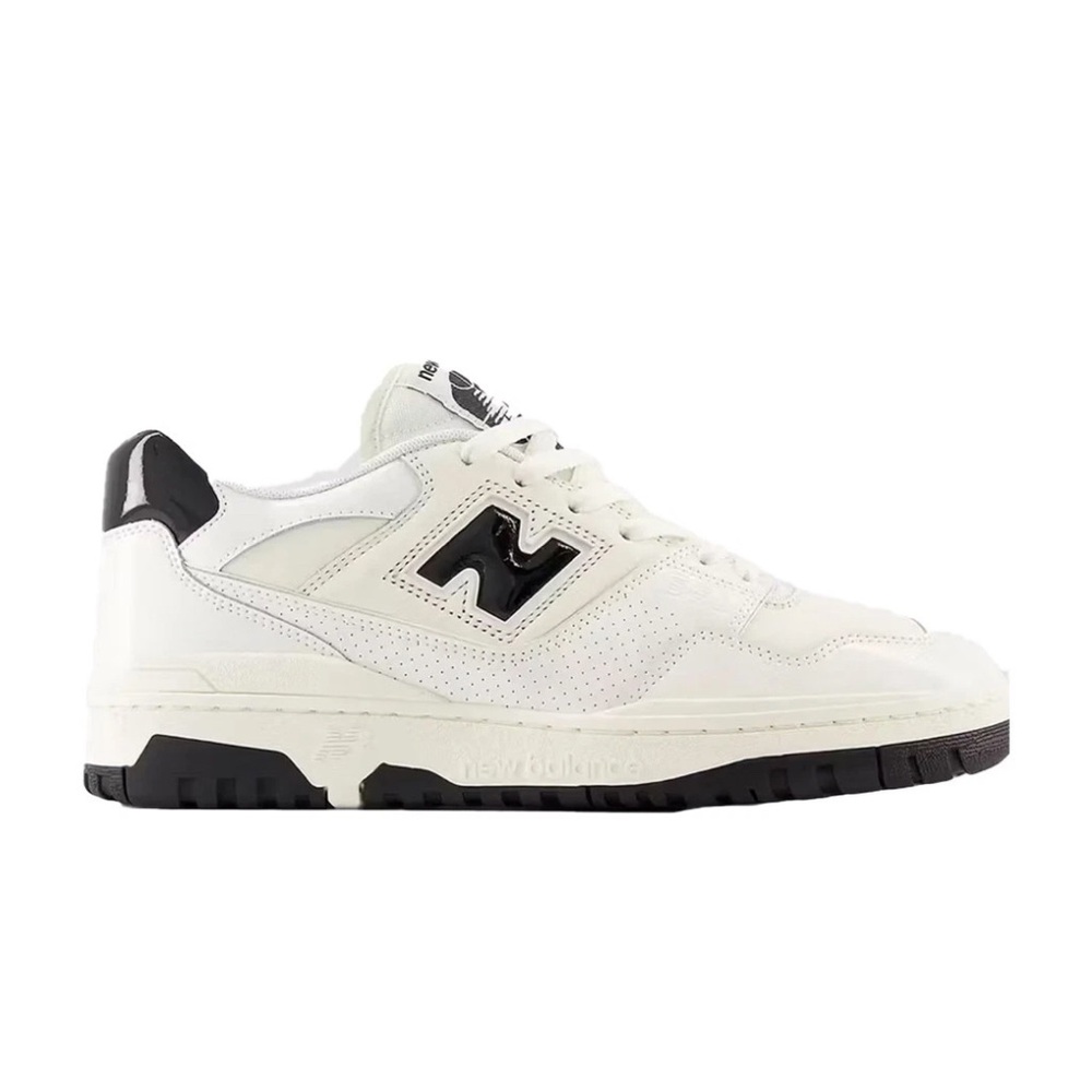 New Balance 550 Sea Salt‎ Men’s size 5.5 White and Black Athletic Sneakers